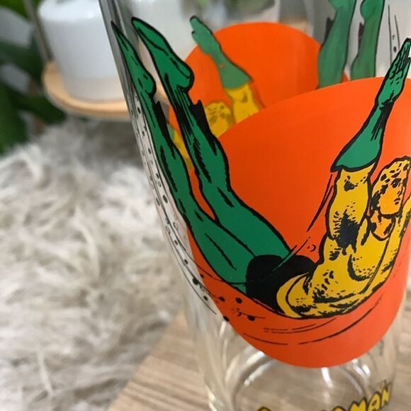 Vintage 1976 Pepsi Super Series Aquaman
DC Comics INC Collector Glass - Picture 17 of 17